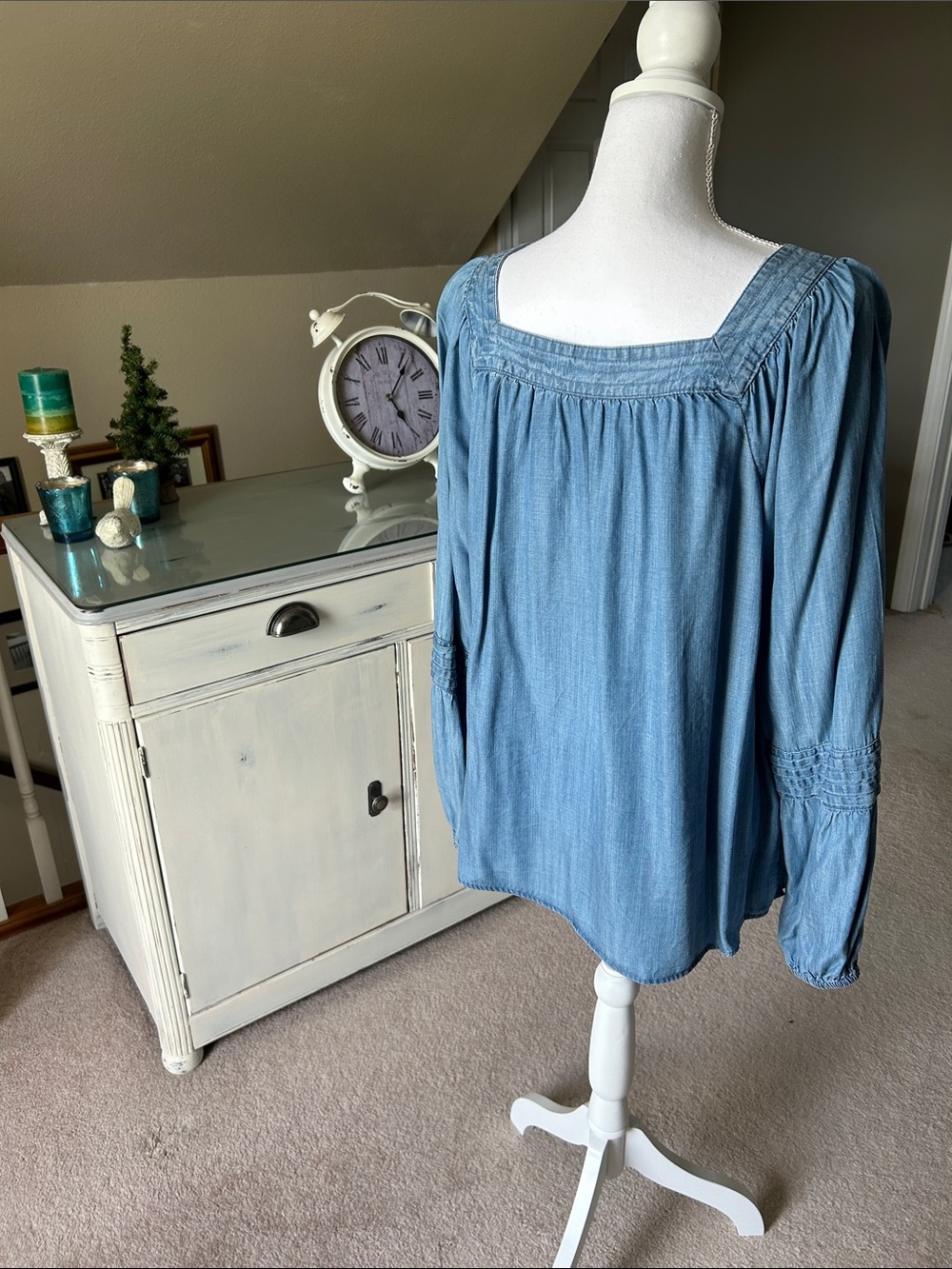 LC Lauren Conrad Light Blue Chambray Peasant Top - Picture 3 of 8
